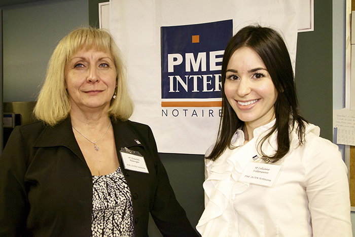 À droite, Me Léliane Villeneuve, diplômée de l'UdeM devenue notaire.